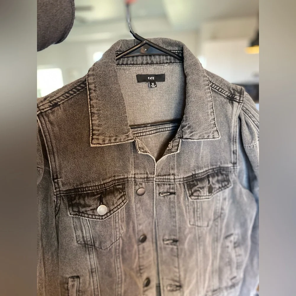 Fate Faded black Jean jacket with puffy shoulders. Size Med - Picture 7 of 9